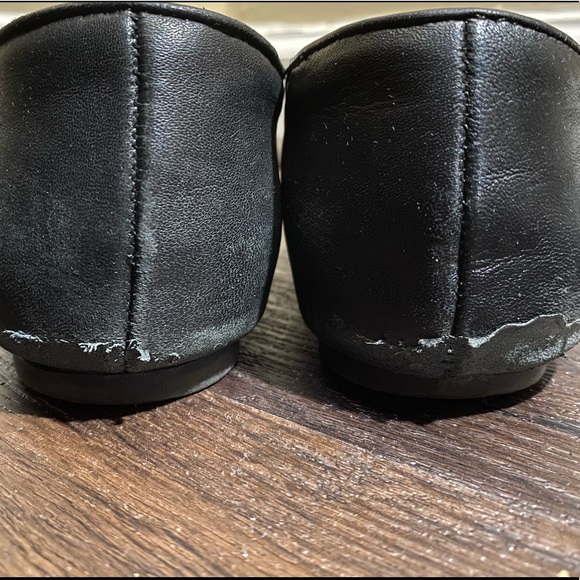 !!Final Sale!! Leather Flats - Picture 4 of 6